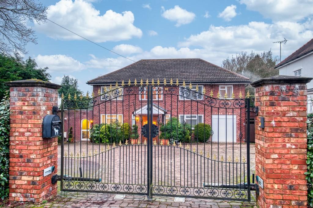 Old Birmingham Road, Marlbrook, Bromsgrove, B60 1DQ 5 bed detached