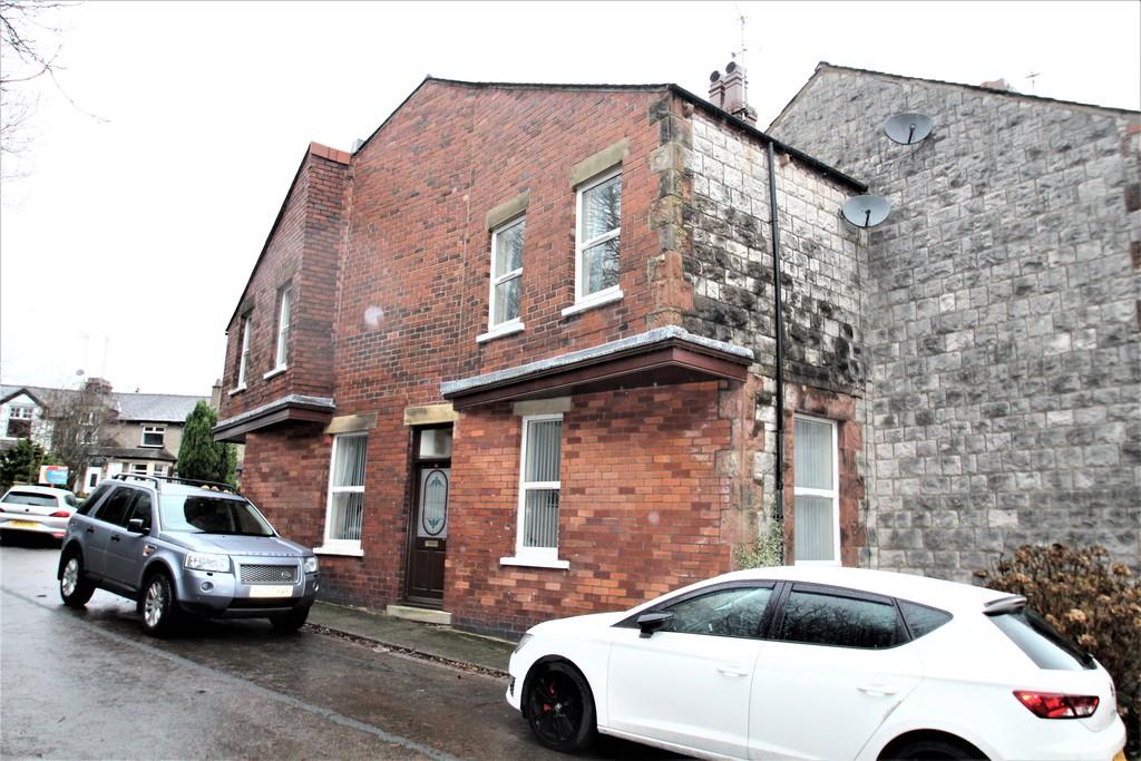 Chapel Street, Ulverston 2 bed end of terrace house £169,500
