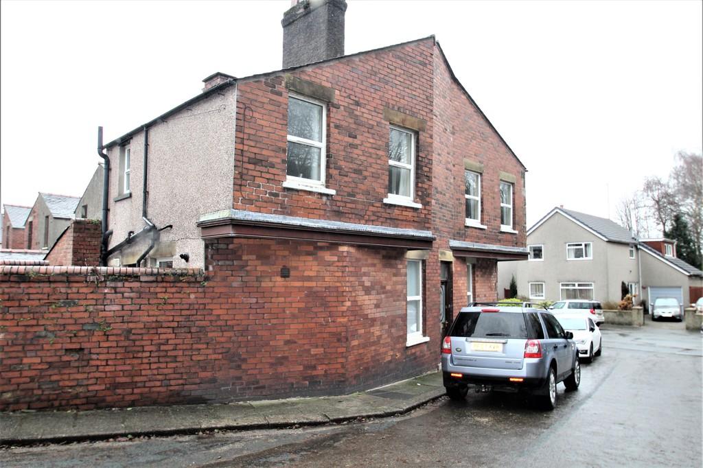 Chapel Street, Ulverston 2 bed end of terrace house £169,500