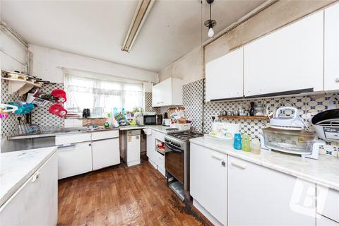 70 Hamilton Road, Romford, RM2 5SD