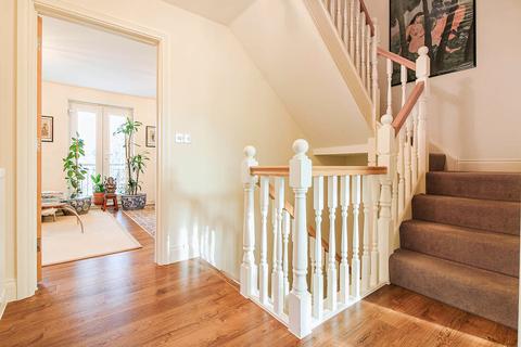 8 Seymour Chase, Epping, CM16 6FE