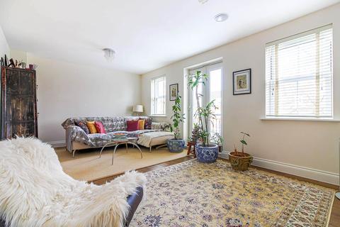 8 Seymour Chase, Epping, CM16 6FE