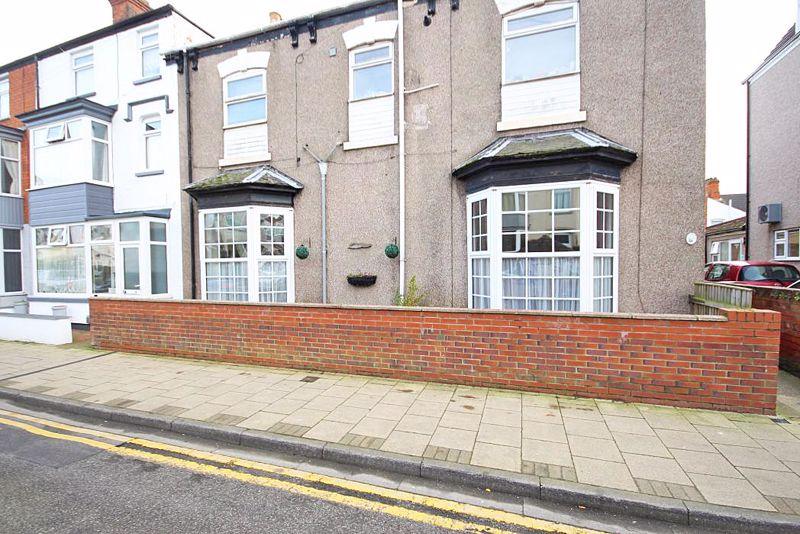 ALBERT ROAD, CLEETHORPES 2 bed apartment £79,950
