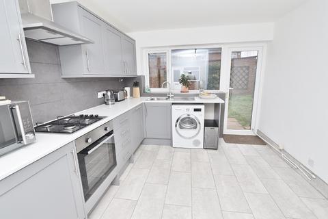 2 Ray Road, Romford, RM5 2HB