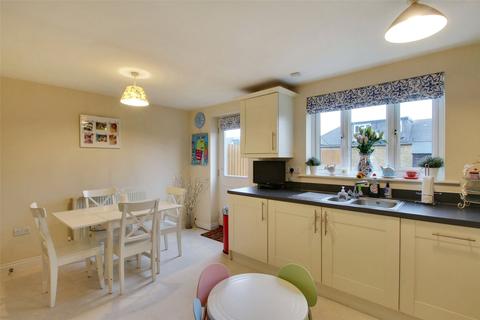 8 Cochrane Drive, Dartford, DA1 2GE
