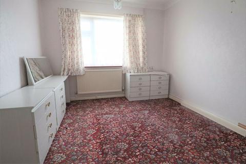 35 Kendal Road, Lowestoft, NR33 0JG