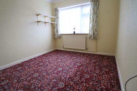 35 Kendal Road, Lowestoft, NR33 0JG