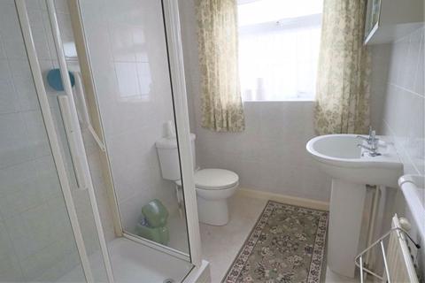 35 Kendal Road, Lowestoft, NR33 0JG