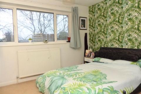 26 Brailes Drive, Sutton Coldfield, B76 2UW