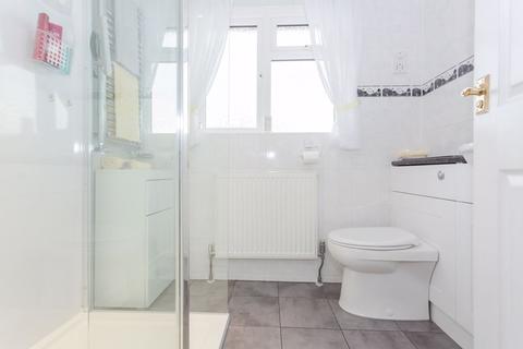 23 Badgers Way, Buckingham, MK18 7EG
