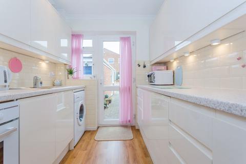 23 Badgers Way, Buckingham, MK18 7EG