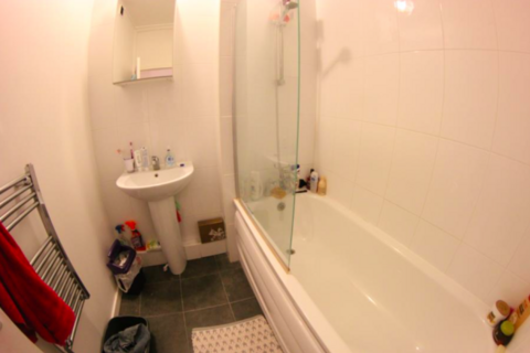 undefined, Longshore, London SE8