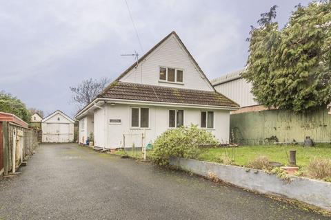 Victoria Bungalow Alpha Road, Bulwark, Chepstow, NP16 5QX