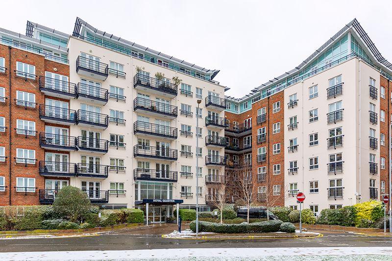 Royal Quarter, Kingston, KT2 1 bed apartment £1,325 pcm (£306 pw)