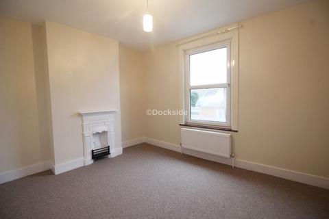 3 bedroom house to rent, Palmerston Road, Chatham