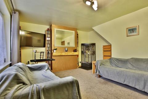 3 Halifax Drive, Worcester, WR2 4DR