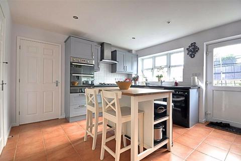 36 Bearcroft Avenue, Great Meadow, Worcester, WR4 0DR