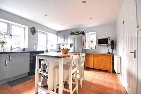 36 Bearcroft Avenue, Great Meadow, Worcester, WR4 0DR