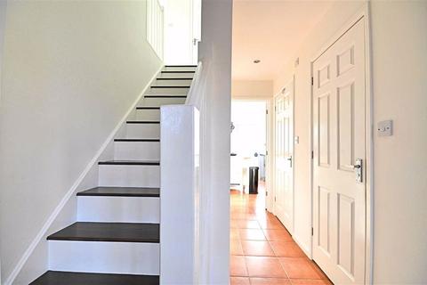 36 Bearcroft Avenue, Great Meadow, Worcester, WR4 0DR