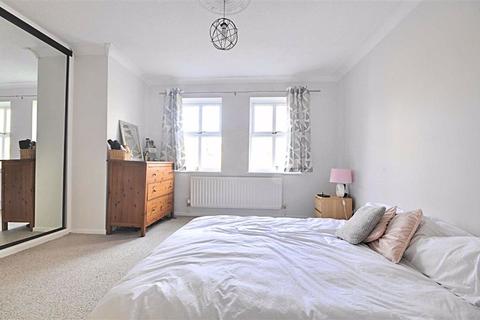 36 Bearcroft Avenue, Great Meadow, Worcester, WR4 0DR