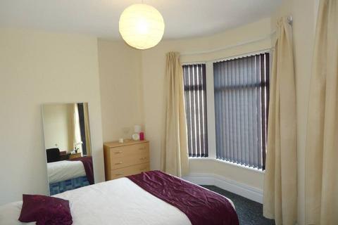 6 bedroom house to rent - Mackintosh Place, Roath, Cardiff