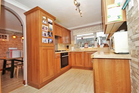 15 Medley Road, Rayne, Braintree, CM77 6TQ