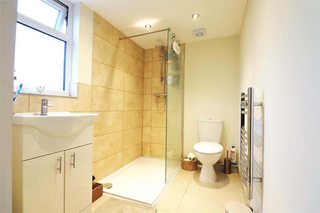 En Suite Shower Room