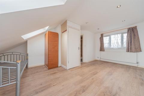 76 Brampton Road, London, E6 3LA