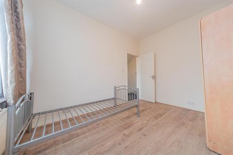 76 Brampton Road, London, E6 3LA