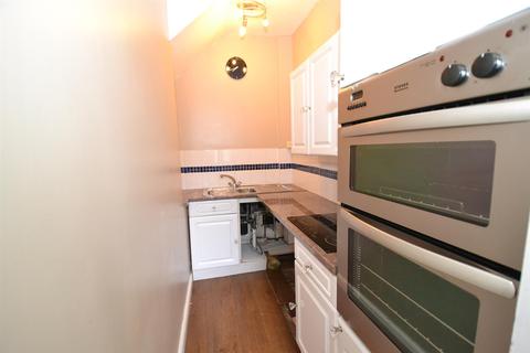 29 Beaconsfield Road, Clayton, Bradford, BD14 6LQ