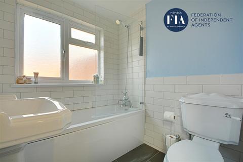 4 New Road, Brentford, TW8 0NX