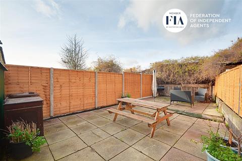 4 New Road, Brentford, TW8 0NX