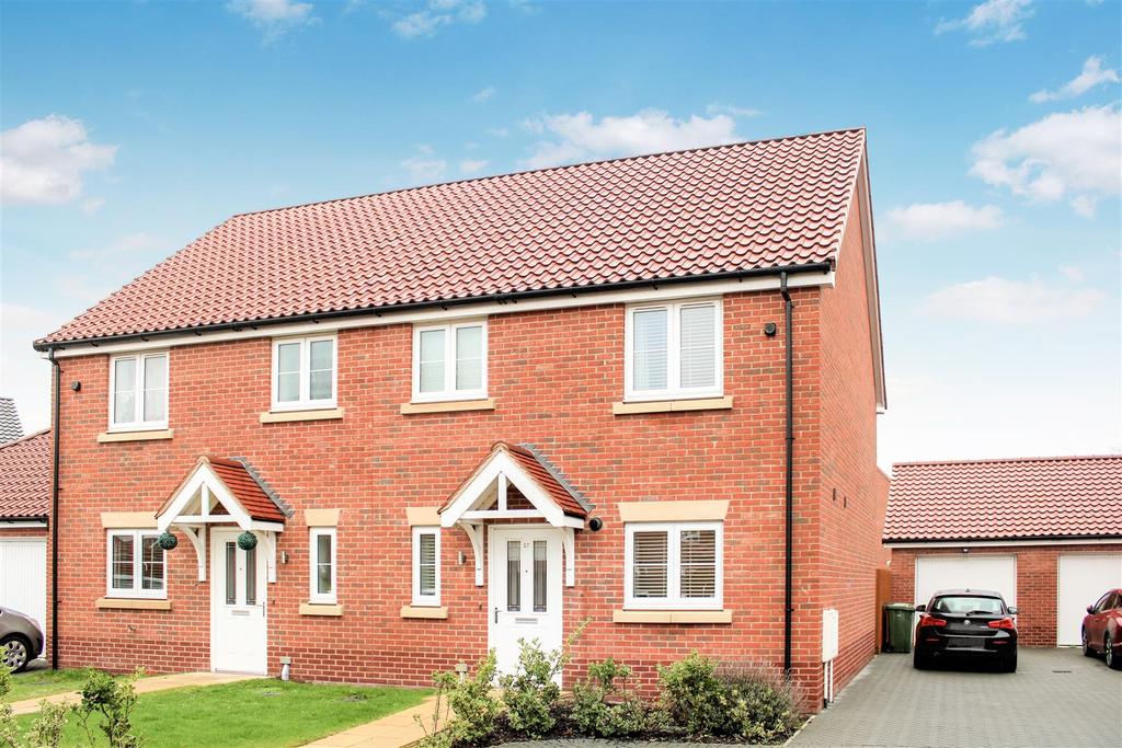 Segrave Road, King's Lynn 3 bed semidetached house £235,000