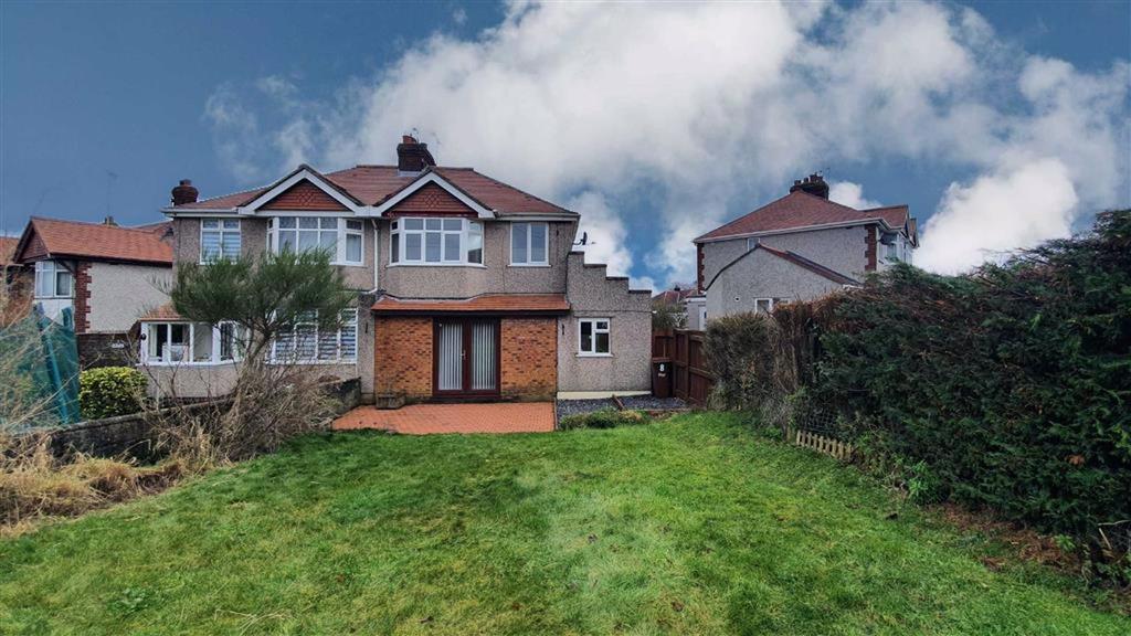 Mertyn Lane, Carmel, Flintshire, CH8 3 bed semidetached house £165,000