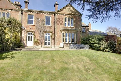 17 Brough Road, South Cave, Brough, HU15 2BU