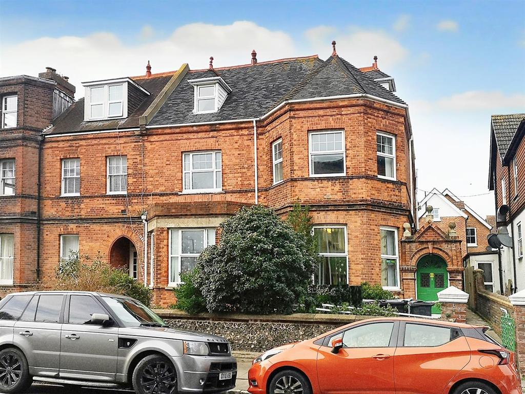 Hartfield Road, Eastbourne 8 bed semidetached house £575,000