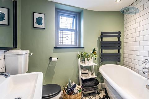 134 Fern Road, Sheffield, S6 5AX