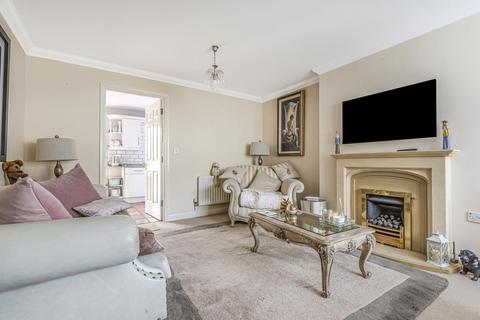 20 Royal Close, Orpington, BR6 7BH