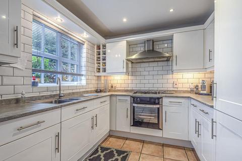 20 Royal Close, Orpington, BR6 7BH