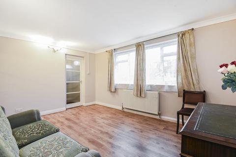 Flat 2, Hill Court Amberden Avenue, London, N3 3BL