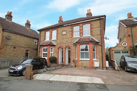 154 Wendover Road, Staines-upon-thames, TW18 3DQ