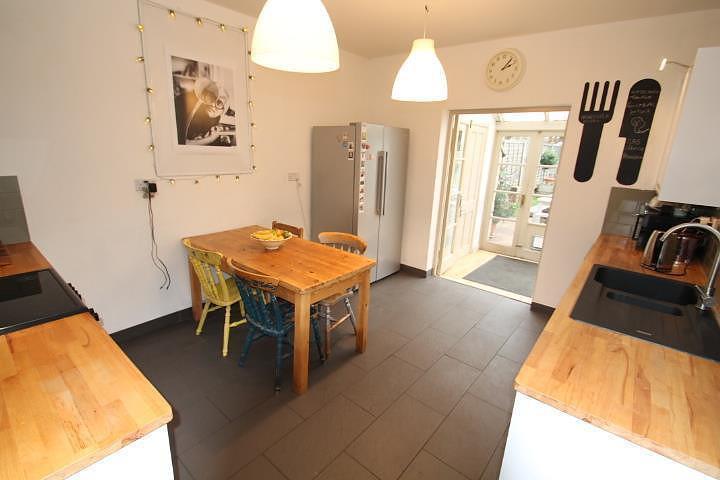 Kitchen/Breakfast Ro