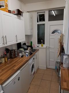 3 bedroom terraced house to rent, Braemar Road, Manchester