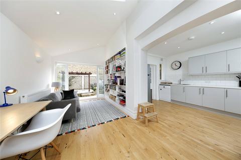 3 bedroom semi-detached house to rent, Sunnyside Road, Teddington, Middlesex, TW11