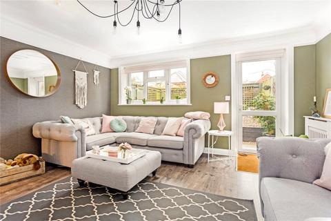 8a Beverley Gardens, Swanmore, Southampton, SO32 2RT