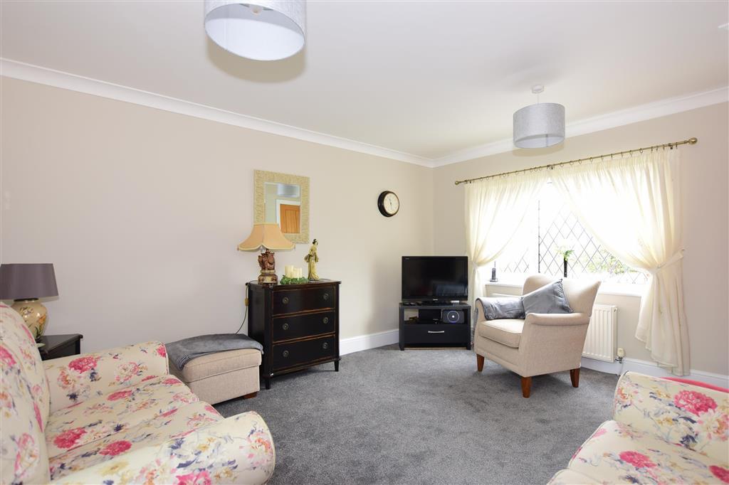 School Lane, Higham, Kent 4 bed semidetached house £475,000