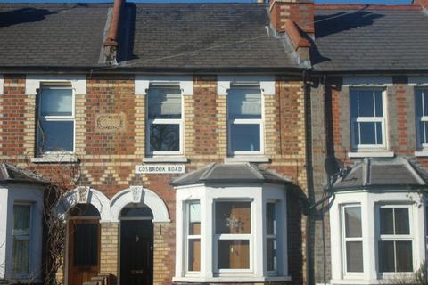 2 bedroom terraced house to rent, Gosbrook Road, Caversham, Reading