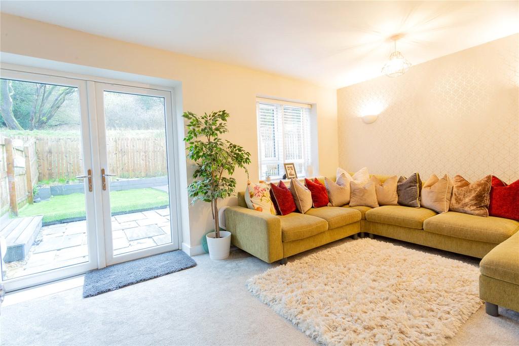 Living Room: