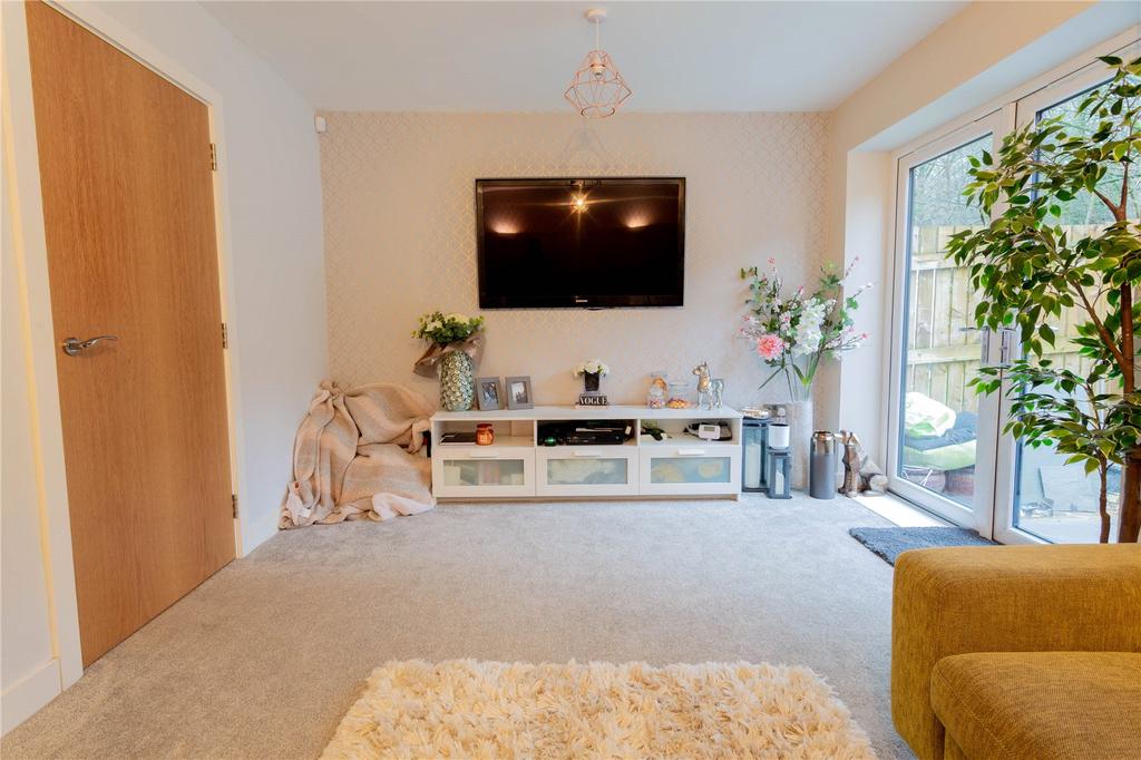 Living Room:
