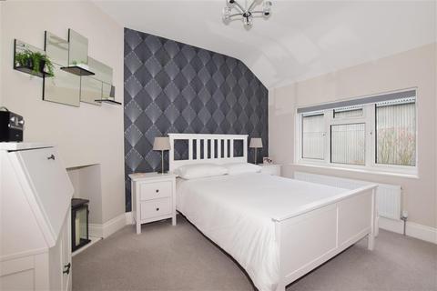 15 Byron Avenue, Sutton, SM1 3RA